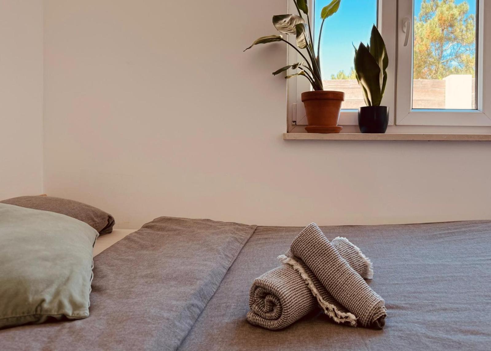 Saone Guesthouse & Coworking Ericeira Ngoại thất bức ảnh